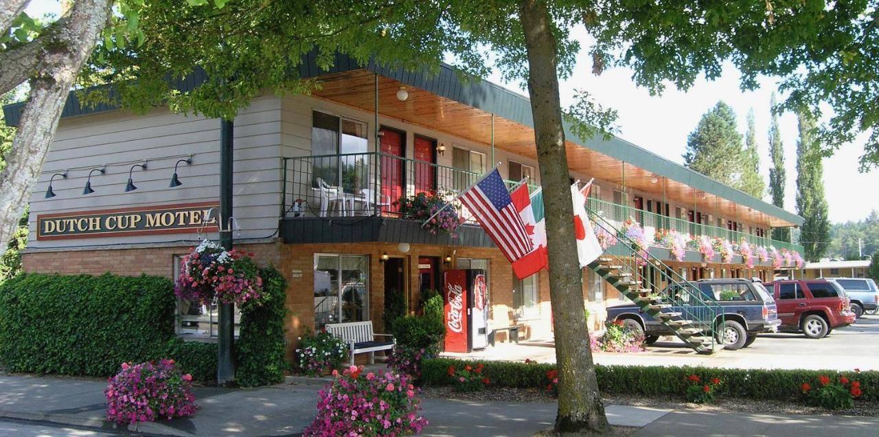 Dutch Cup Motel Sultan Екстер'єр фото